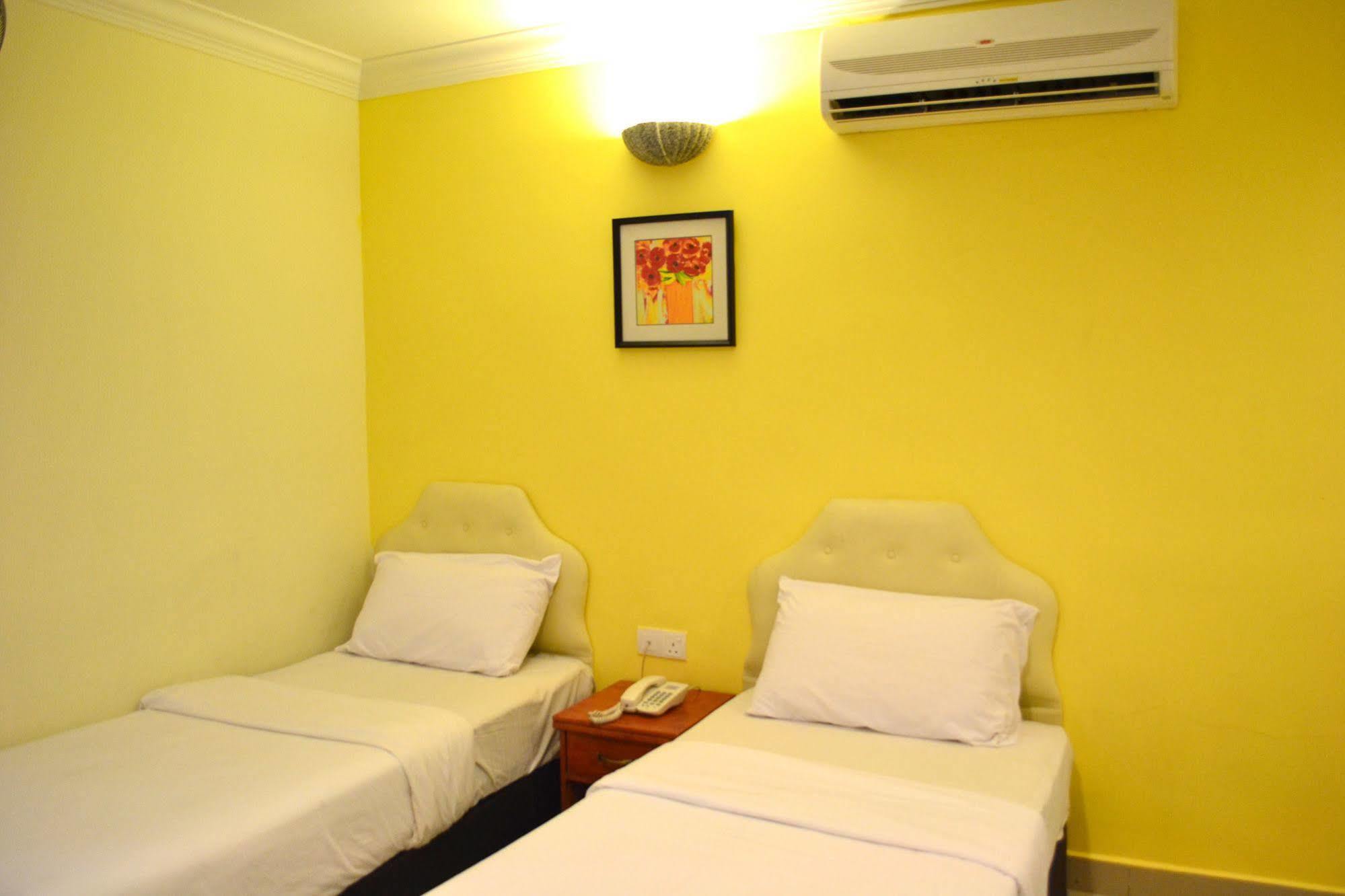 Sun Inns Hotel D'Mind Seri Kembangan Kültér fotó