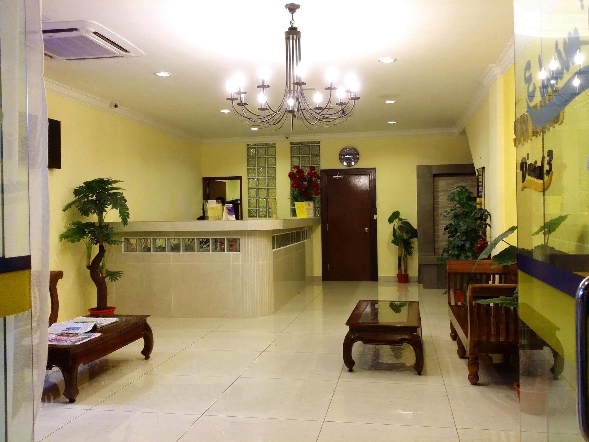 Sun Inns Hotel D'Mind Seri Kembangan Kültér fotó